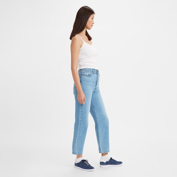Levi's Denim - Womens Levi’s 24W, 29L Medium Wash Ribcage Straight Ankle Jean